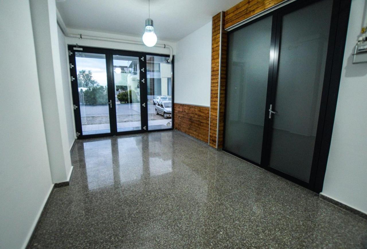 Lakeside Studio Mamaia Central Exterior foto
