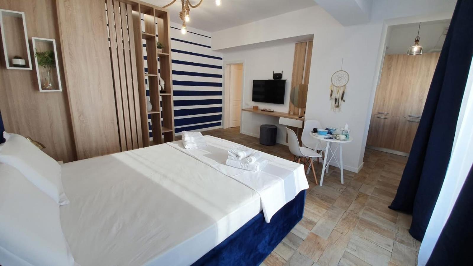 Lakeside Studio Mamaia Central Exterior foto
